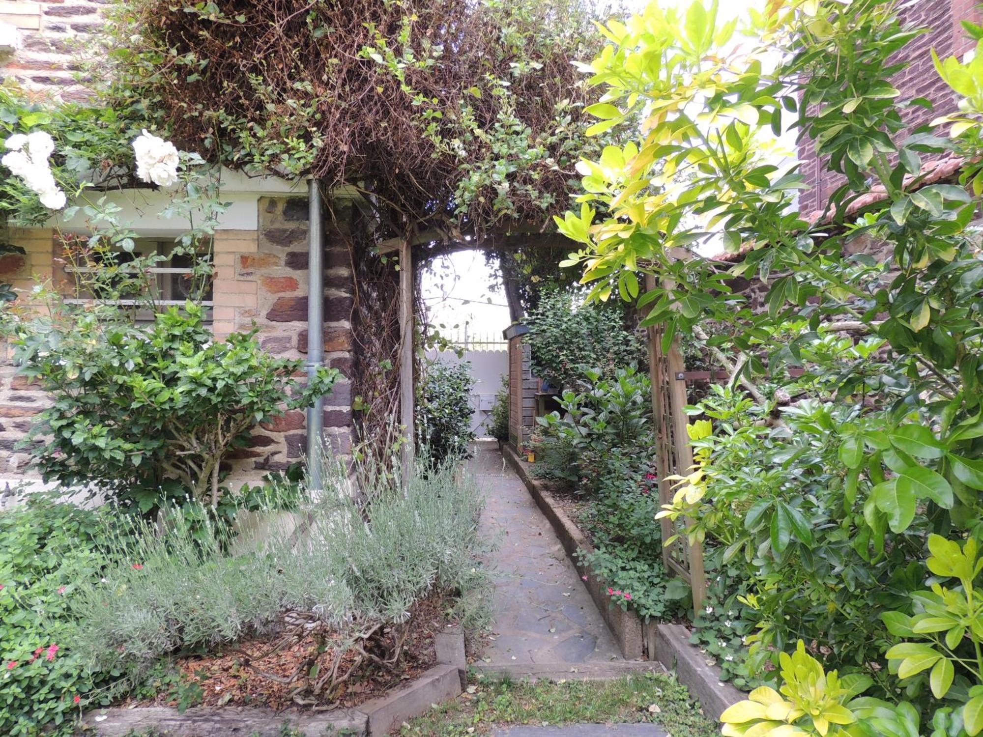 Chambre D'Hote Le Jardin De L'Esplanade Rennes Centre Et Gare Zewnętrze zdjęcie